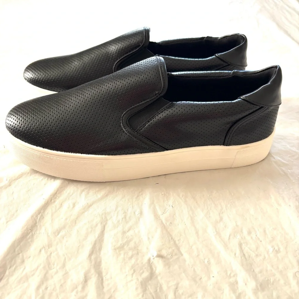 JustFab Eloise Black Platform Sneaker perforated leather SZ 10 NWOT